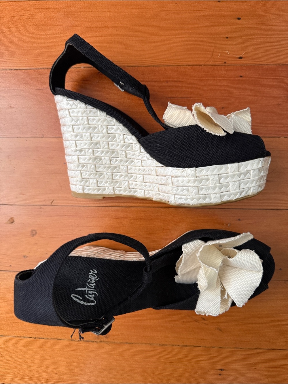 Castañer  T-strap wedges with camellia